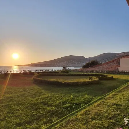 Lookout 2 Apartment Sarande