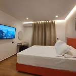 Апартаменты Lookout 2 *